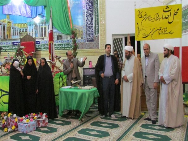 از حافظان و قرآن آموزان برتر سروستانی تجلیل شد