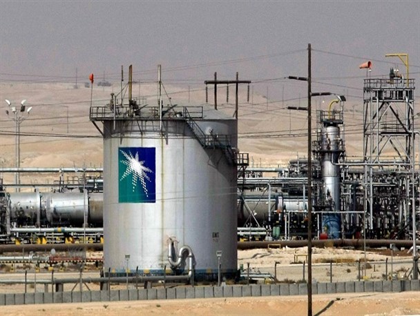 سهام شرکت نفتی آرامکو در بازار بورس هنگ کنگ، لندن و نیویورک عرضه خواهد شد/ ۱۰۰ تا ۱۵۰ میلیارد دلار ارزش ۵ درصد سهام آرامکو