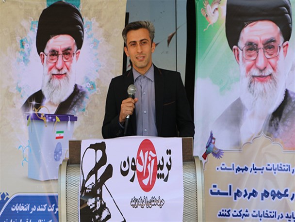 تریبون آزاد دانشجویی در سپیدان برگزار شد
