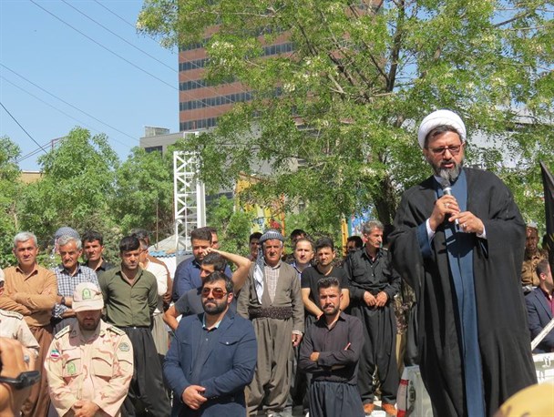 نیروهای مسلح همواره آماده جانفشانی در دفاع از این مرز و بوم هستند