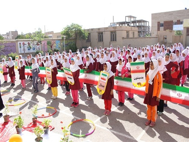 برگزاری المپیاد ورزشی درون مدرسه ای در دلیجان+تصاویر