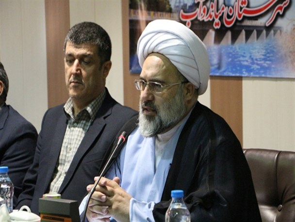 همه افراد باید مراقبت خطوط قرمز نظام باشند/برای رسیدن به قله رفیع اقتدار، مالک اشترها می خواهیم
