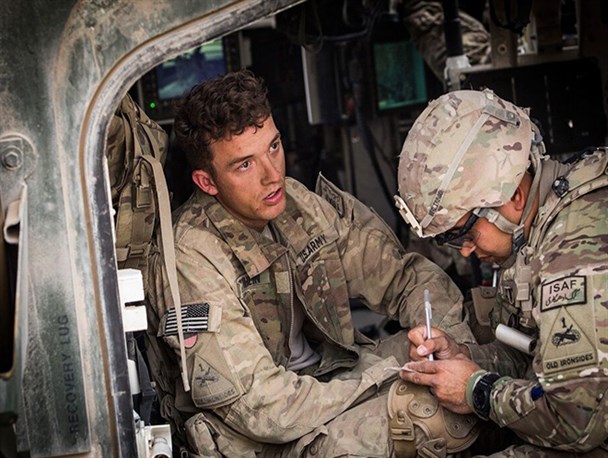 یک کاروان لجستیک نظامیان آمریکا در عراق هدف قرار گرفت