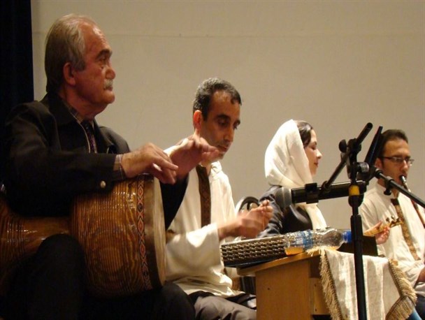 هنرنمایی گروه موسیقی مهر گیلان با همراهی استاد رجبی در سیاهکل +گزارش تصویری