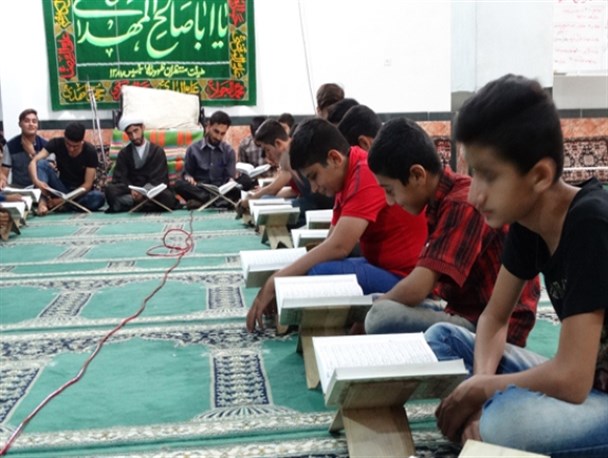 آیین جزء خوانی قران کریم در مساجد فراشبند+ تصاویر