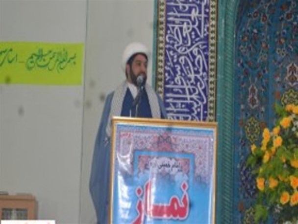 دولتمردان در برابر آمریکا مواضع انقلابی تر اتخاذ کنند/ از ورود کالاهای مخرب فرهنگی به کشور جلوگیری شود