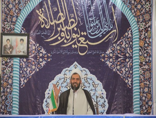 دشمنان انقلاب به دنبال نفوذفرهنگی و از بین بردن استقلال کشور هستند/ ماه رمضان فرصت ارزشمندی برای تقویت اراده و تزکیه نفس است