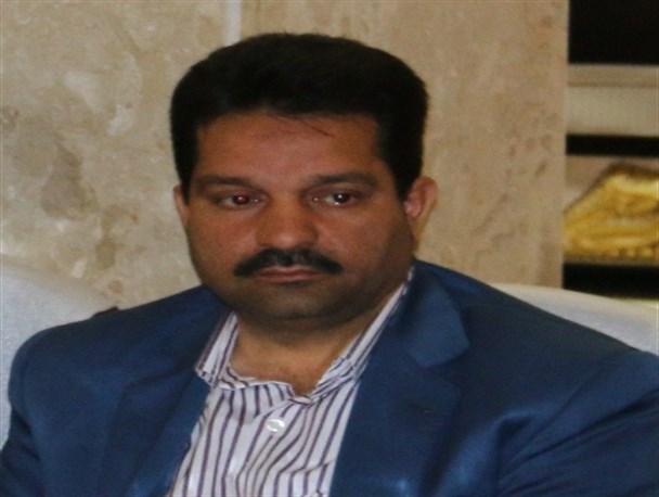 جای تاسف است که دانش آموز بافقی در کانکس درس بخواند