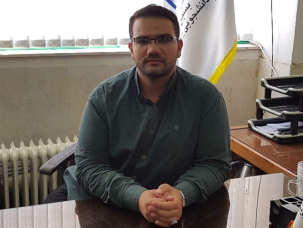 تحریف خط امام به خاطر ترس ازآرمان های ایشان است