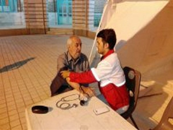 ۱۶ ایستگاه در شب های قدر خدمات رایگان سلامت ارائه می دهند