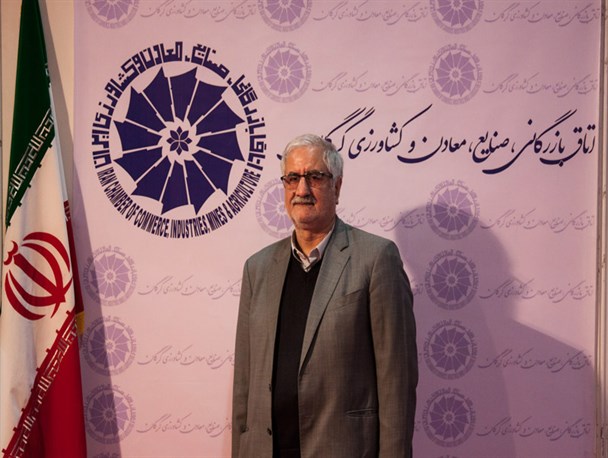 در نرخ گذاری شیر تجدید نظر شود/ گاوداری، توجیه اقتصادی ندارد