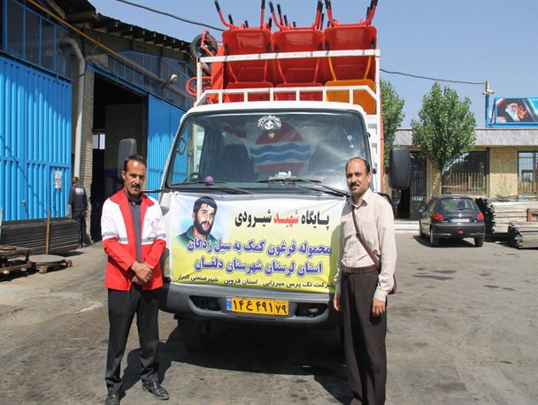 محموله اهدایی خیر قزوینی به مناطق سیل زده ارسال شد+تصاویر