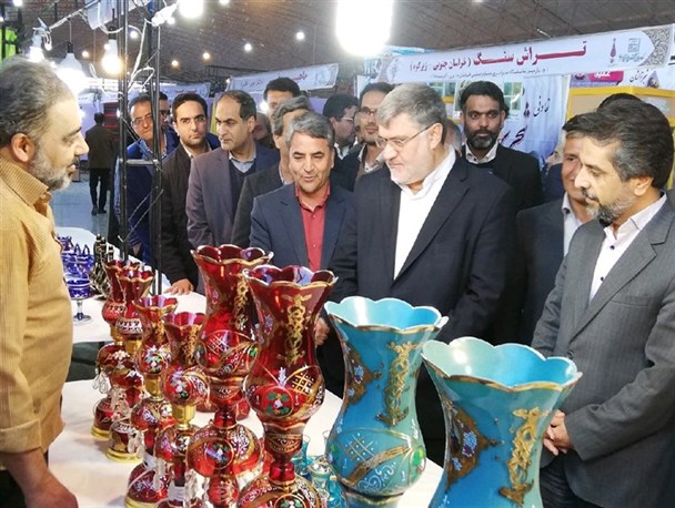 حمایت در حد حرف/ گره مشکلات صنایع دستی پیش از ایجاد سه هزار شغل جدید باز شود