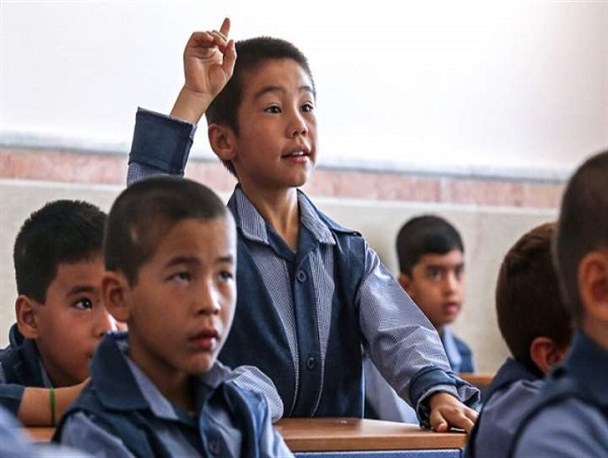 تحصیل بیش از 60 هزار دانش‌آموز افغان در خراسان رضوی/ جمهوری اسلامی خدمات‌رسانی به دانش‌آموزان افغانستانی را وظیفه دینی خود می‌داند