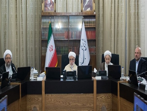 مجلس باید نظارت مستقل و حرفه‌ای داشته باشد