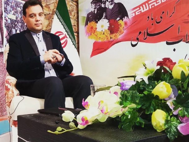 حرفم را با رای دادنم فریاد می‌زنم نه با رای ندادن