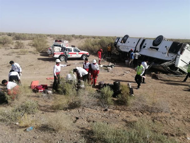 حادثه واژگونی اتوبوس در خراسان رضوی ۳ کشته و ۲۵ مصدوم برجای گذاشت