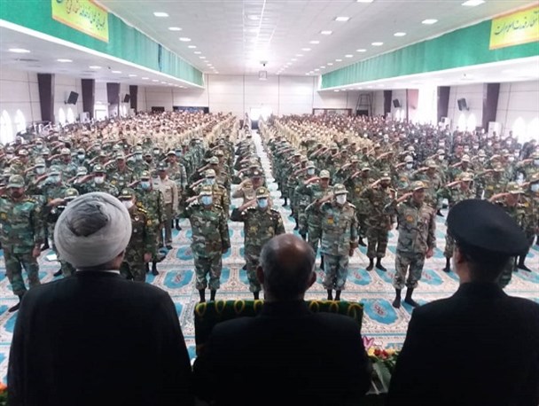 شمیم رضوی در پادگان ۰۴ بیرجند پیچید/ سفر به مشهد هدیه امام هشتم به کارکنان وظیفه با اسامی مبارک «رضا»