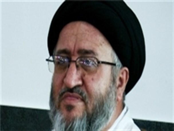 صدا و سیما موازین حجاب را رعایت نمی کند/عشوه گری ها و حرکات شبیه به رقص خانم مجری