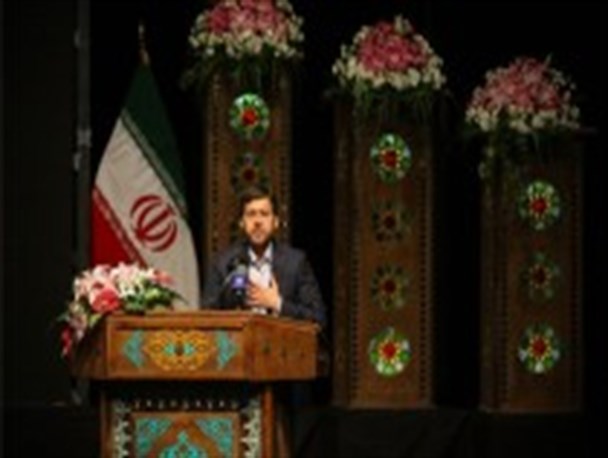 اصفهان طاقت شلاق خشکسالی، آلودگی و ترافیک را ندارد/ ما میراث داران اصفهانیم نه میراث خواران آن