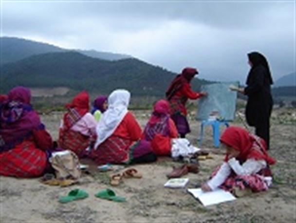 پاداش نهضت سواد آموزی به بیسوادان گلستانی برای باسواد شدن