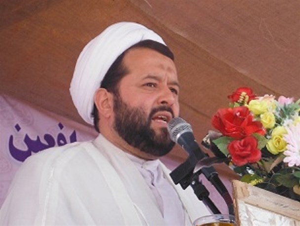 امروز دشمن راهبرد تهاجم فرهنگی را از طریق بدحجابی و بی بند و باری دنبال می کند/به مسئولان متذکر شدیم با روش مناسبی با بی حجابان و بدحجابان برخورد کنند؛ نه اینکه اصلاً برخورد نکنند