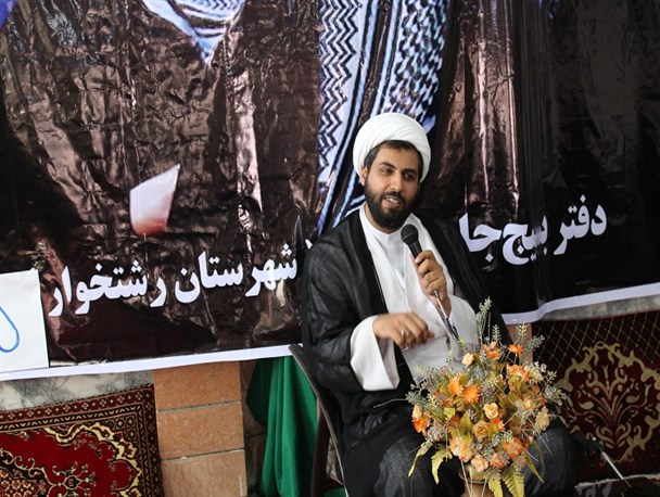 بانوان با حجاب همانند ثروتمندان در مقابل افراد بد حجابند که باید از این ثروت استفاده کنند