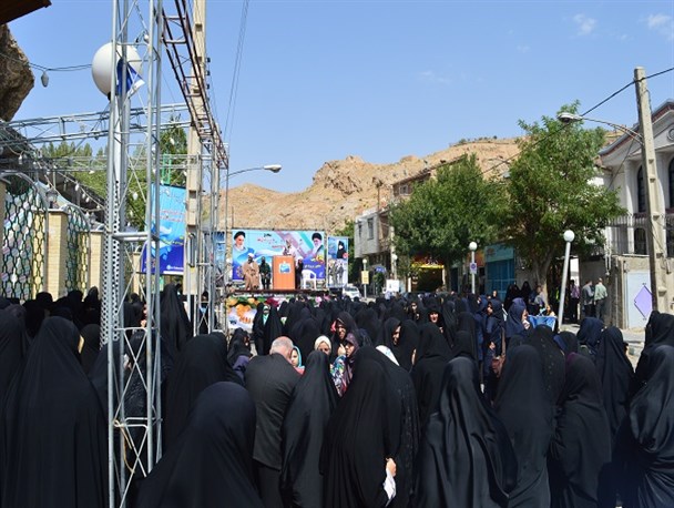 تجمع بزرگ مدافعان حریم خانواده در فیروزکوه برگزار شد+تصاویر