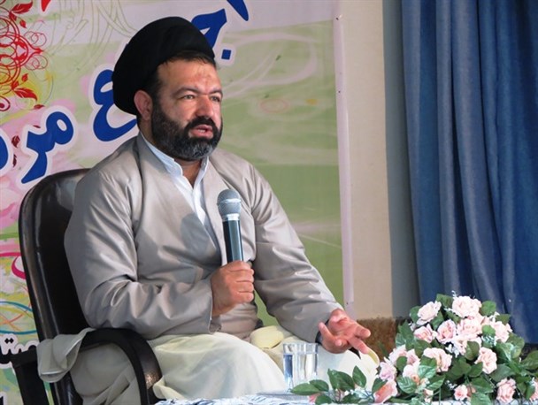 استحکام جامعه و تحکیم خانواده ها ارتباط مستقیمی با رعایت حجاب و عفاف دارد