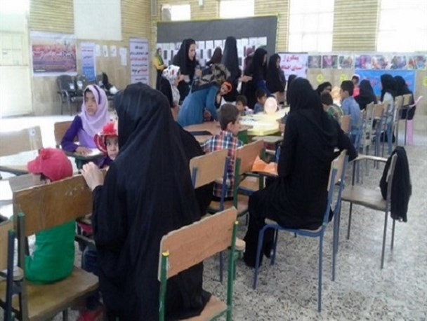 برپایی نمایشگاه پیشگیری از اعتیاد در شهر سراب دوره