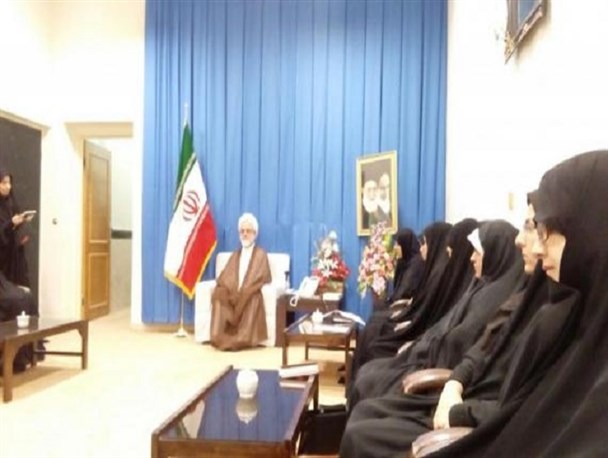 ترویج فرهنگ حجاب و عفاف نسخه شفا بخش جامعه امروز  است
