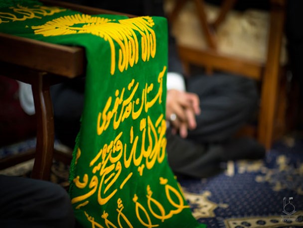 ورود پرچم بارگاه منور رضوی به شهرستان سرپلذهاب همزمان با دهه کرامت