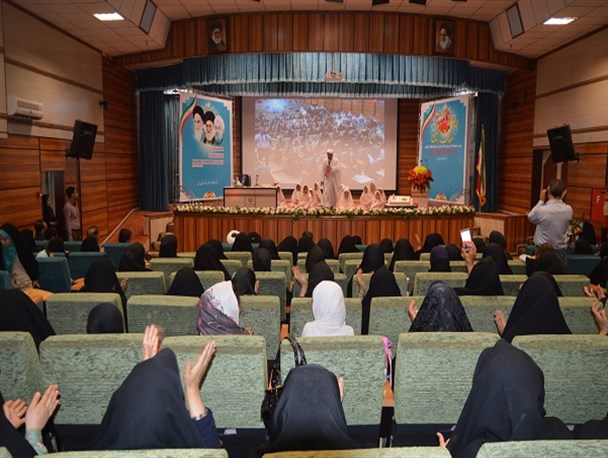 بررسی مفهوم حجاب و مستندات دینی در همایش عفاف راستین