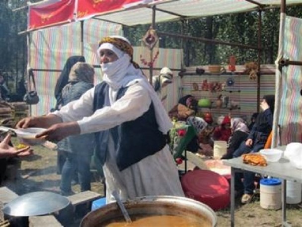 گشایش سیزدهمین جشنواره آش و غذاهای سنتی نیر با حضور ۱۳ استان