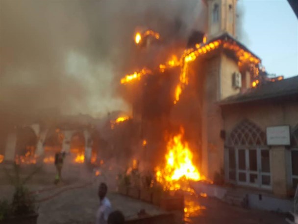 آتش سوزی در مسجد جامع ساری+ تصاویر