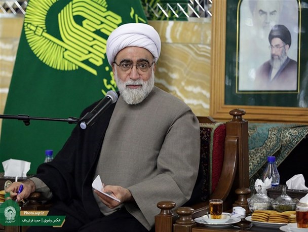 پاساژها و هتل‌های اطراف حرم «رنگ و بوی غربی» دارد/ آستان قدس به دنبال سود «به هر قیمت» نیست