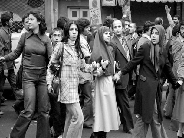 ما نهی از منکر می‌کنیم به خاطر اینکه دوست و خواستار آزادی او و آزادی بشریت هستیم