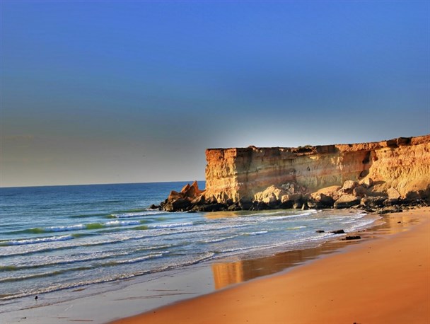 مستربلیط؛ تجربه سفری هیجان انگیز به جزیره زیبای قشم