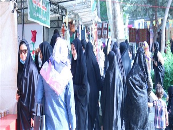 نمایشگاه عرضه دستاوردهای زنان لرستان برپا شد