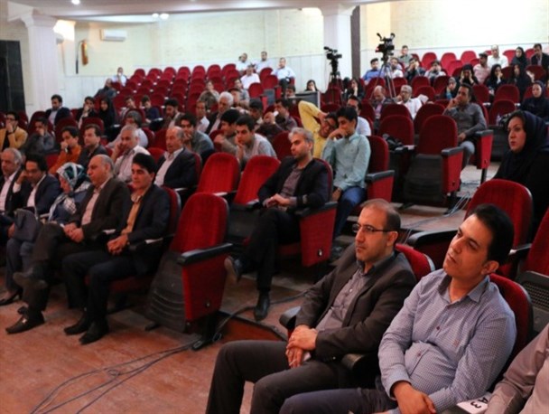نخستین همایش تخصصی «لارستان در مسیر توسعه»+تصاویر