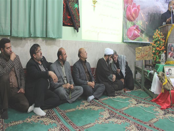 برگزاری یادواره ده شهید گلگون کفن در روستای طارس فیروزکوه