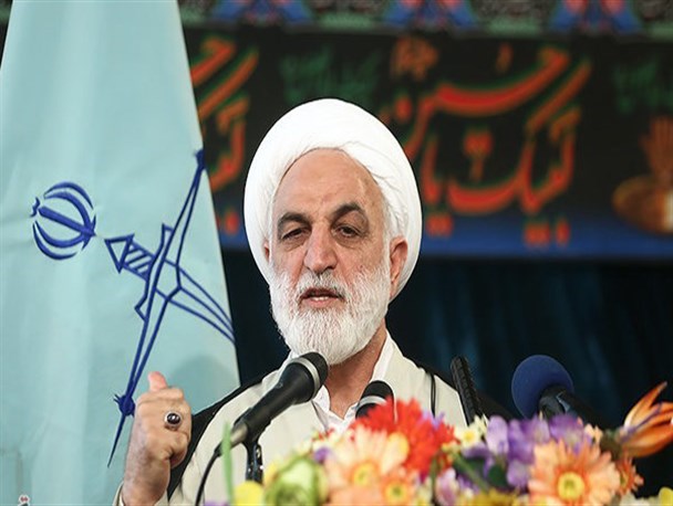 باید جلوی سفرهای غیر اداری که امنیت نظام را به خطر می‌اندازد گرفته شود/دقت مسئولین ثبت اسناد در جلوگیری از مفاسد بسیار موثر است