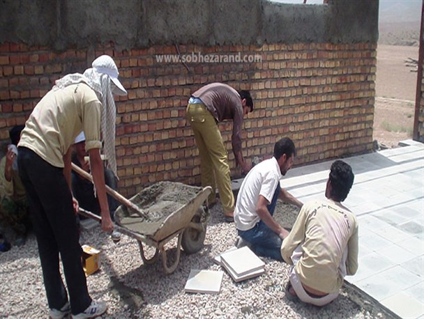 برگزاری اردوی جهادی دانشجویان با هدف کمک به محرومیت زدایی در روستاهای زرند +تصاویر
