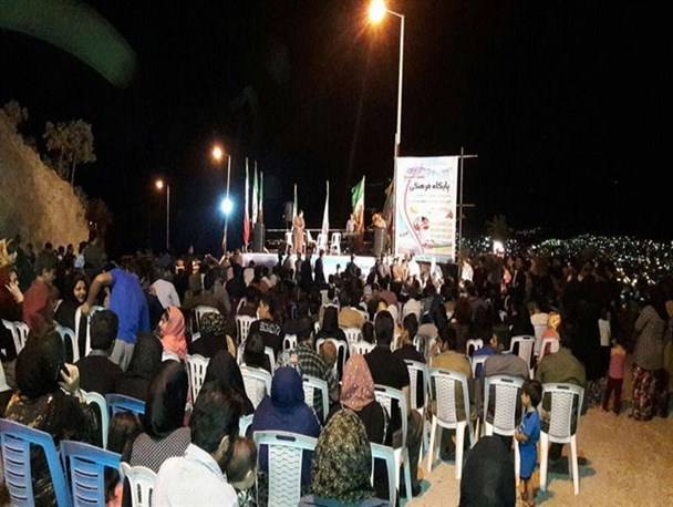 استقبال شهروندان جوانرودی از اولین جنگ شادی پایگاه فرهنگی شاهو + تصاویر