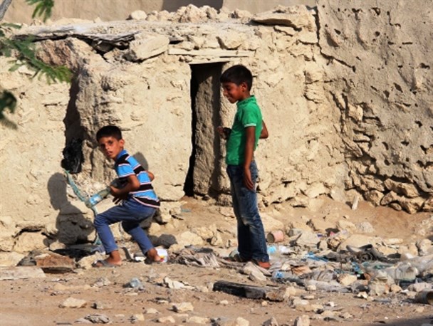 دوستکو روستایی محروم با یک مدرسه سه کلاسه / تحصیل مختلط دانش آموزان با امکانات در حد صفر