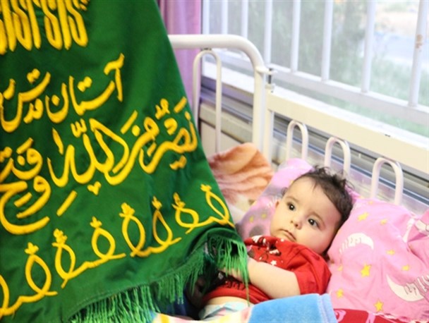 سفیران ثامن الحجج(ع)در بیمارستان حضرت فاطمه زهرا(س)/حال و هوای چشم بیماران میاندوآبی بارانی شد+تصاویر