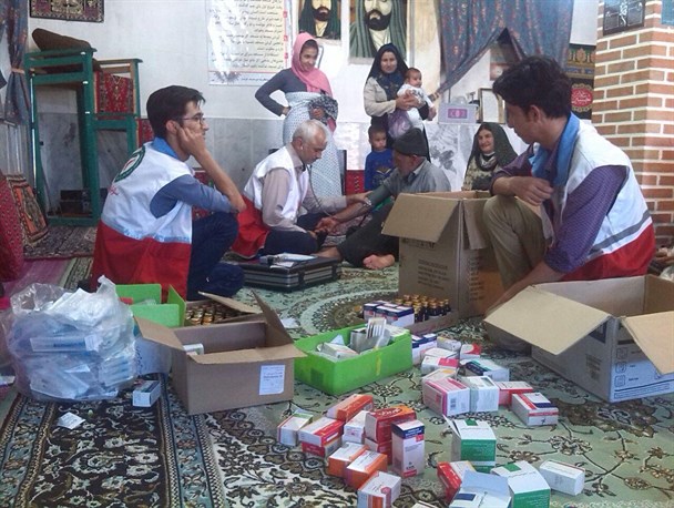 ویزیت رایگان ۱۳۰ بیمار در ۲ روستای شهرستان گرمه+ تصاویر