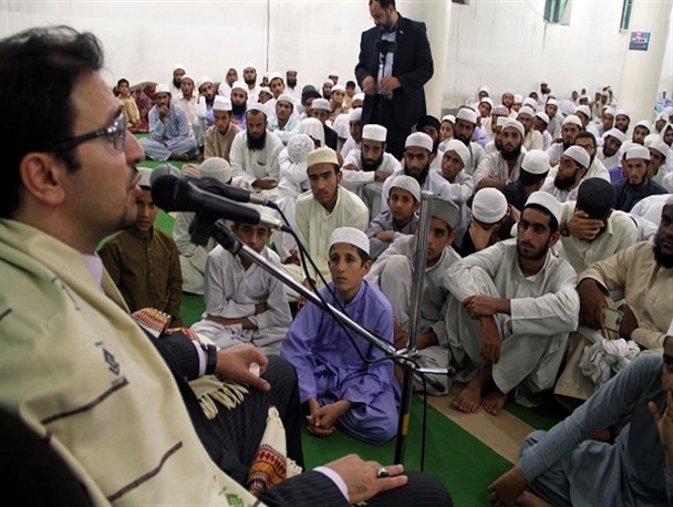 کرسی تلاوت قرآن با حضور قاری بین المللی در چابهار برگزار شد