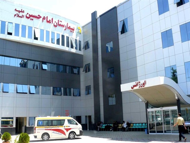 دولت در احداث و اداره بیمارستان‌ها و مراکز درمانی سپاه هیچ‌گونه کمکی به ما نمی‌کند/ احداث ۱۰۰ بیمارستان صحرایی در مناطق محروم و مرزی توسط سپاه