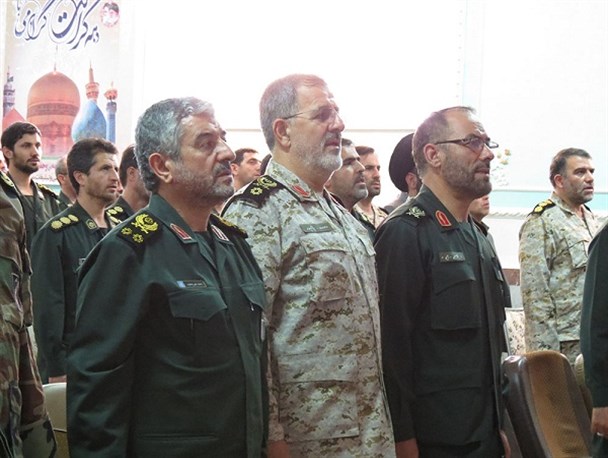 گزارش فرمانده استانی قرارگاه شهرامفر کردستان در حوزه اقدامات محرومیت زدایی در استان به فرمانده کل سپاه / تاکید مقام معظم رهبری به ایجاد امنیت پایدار در کردستان